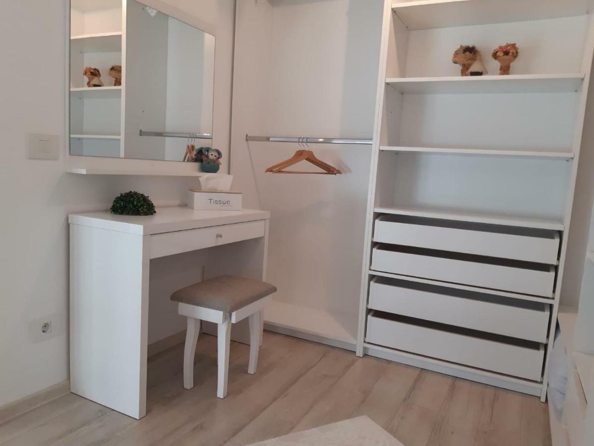 Appartement Apartament Ana Premium à Oradea Extérieur photo