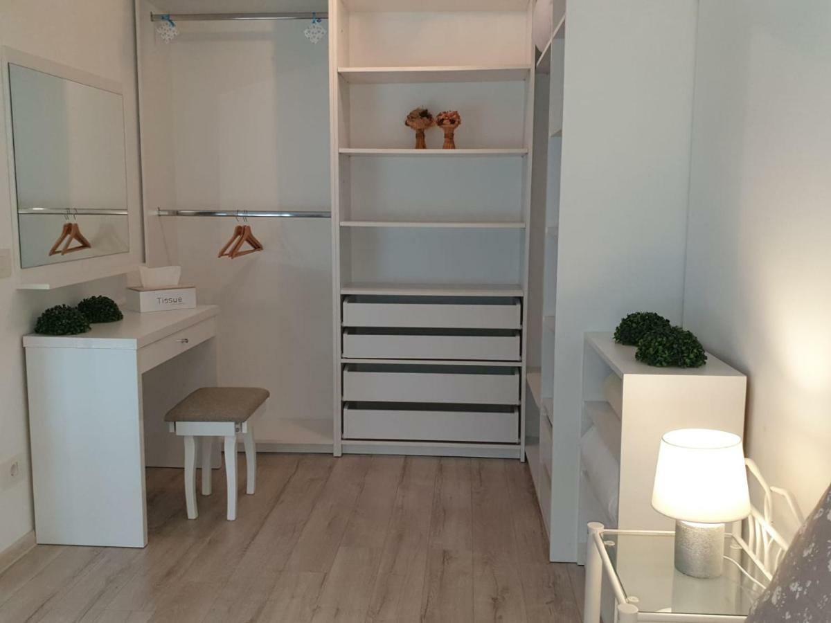 Appartement Apartament Ana Premium à Oradea Extérieur photo